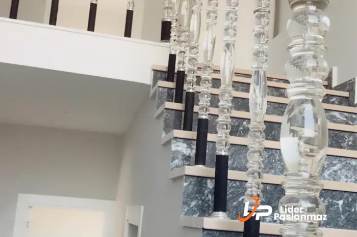 Pleksi Korkuluk Sistemleri Çözümleri